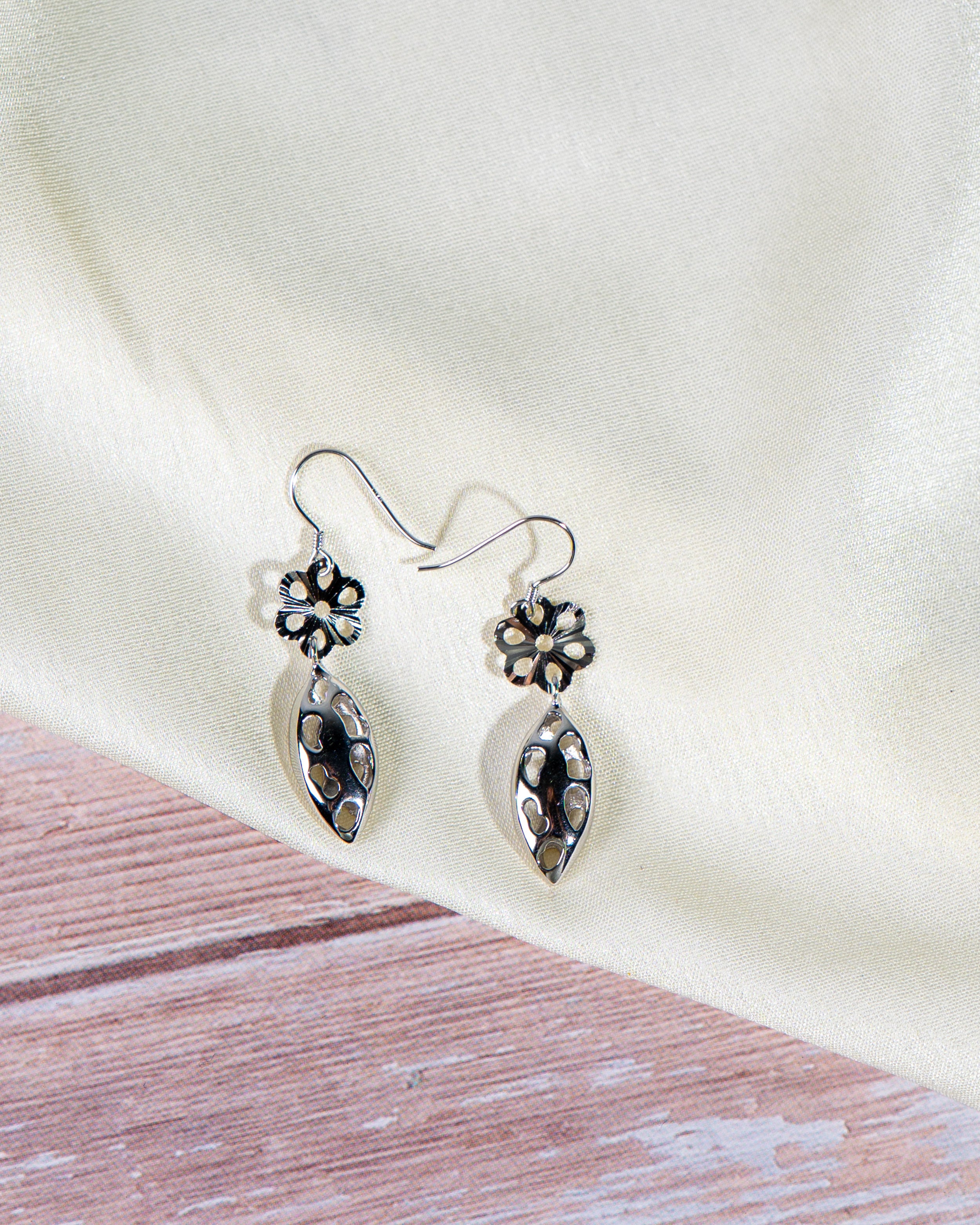 Handmade Silver Tone Dangle Earrings: Boho Lightweight Alloy Jewelry