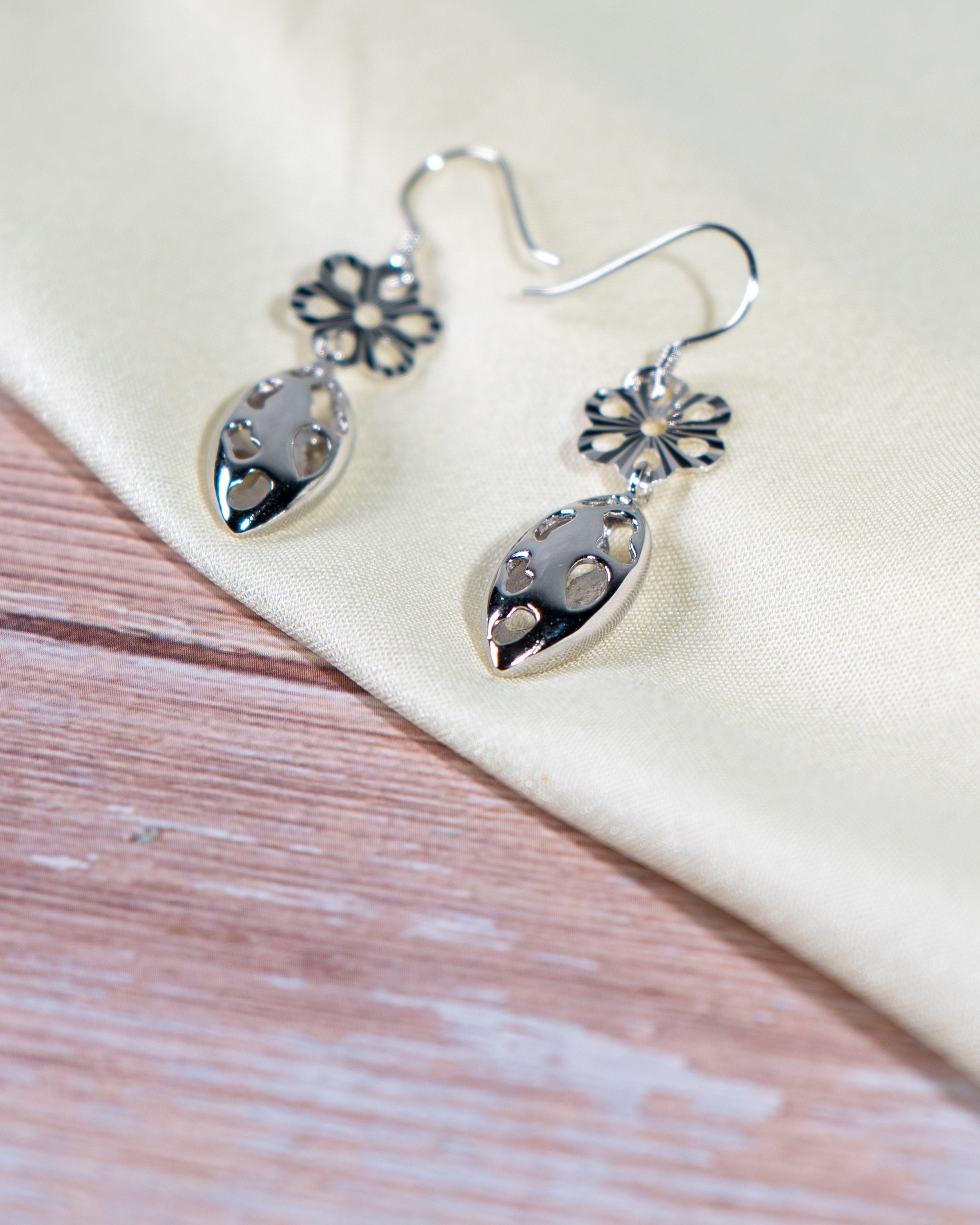 Handmade Silver Tone Dangle Earrings: Boho Lightweight Alloy Jewelry