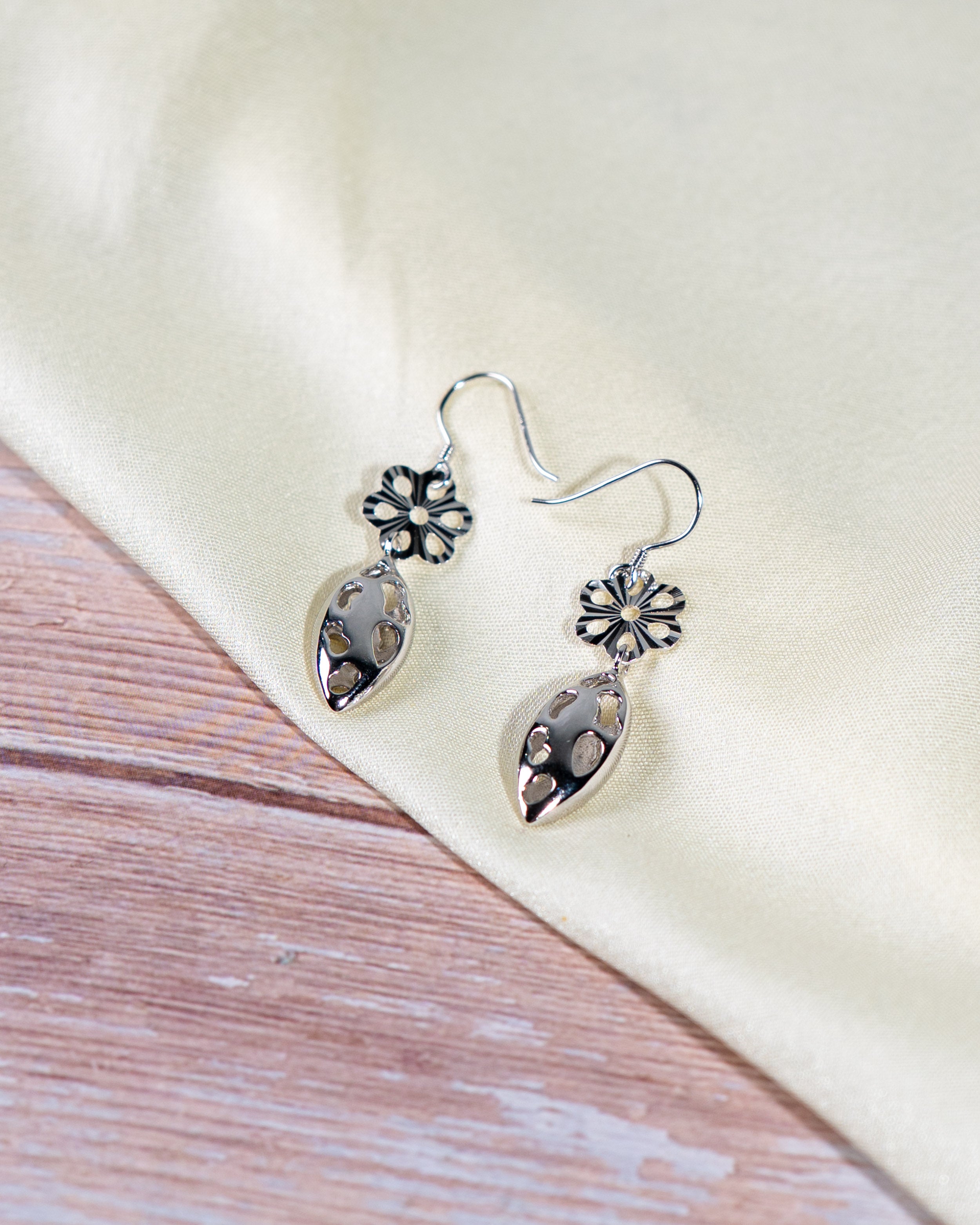 Handmade Silver Tone Dangle Earrings: Boho Lightweight Alloy Jewelry