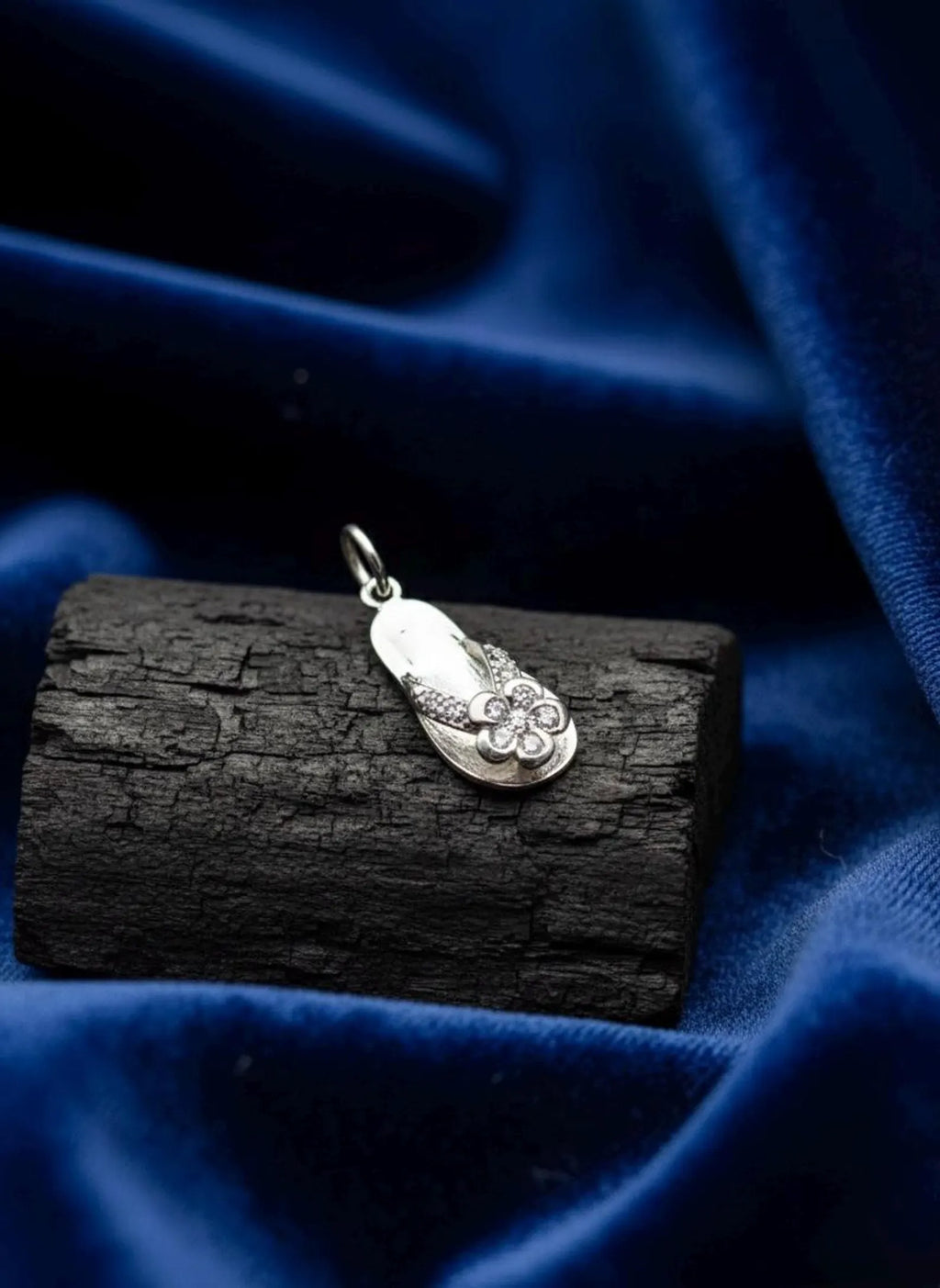 Sterling Silver Flip Flop Necklace – Floral Beach Sandal Pendant