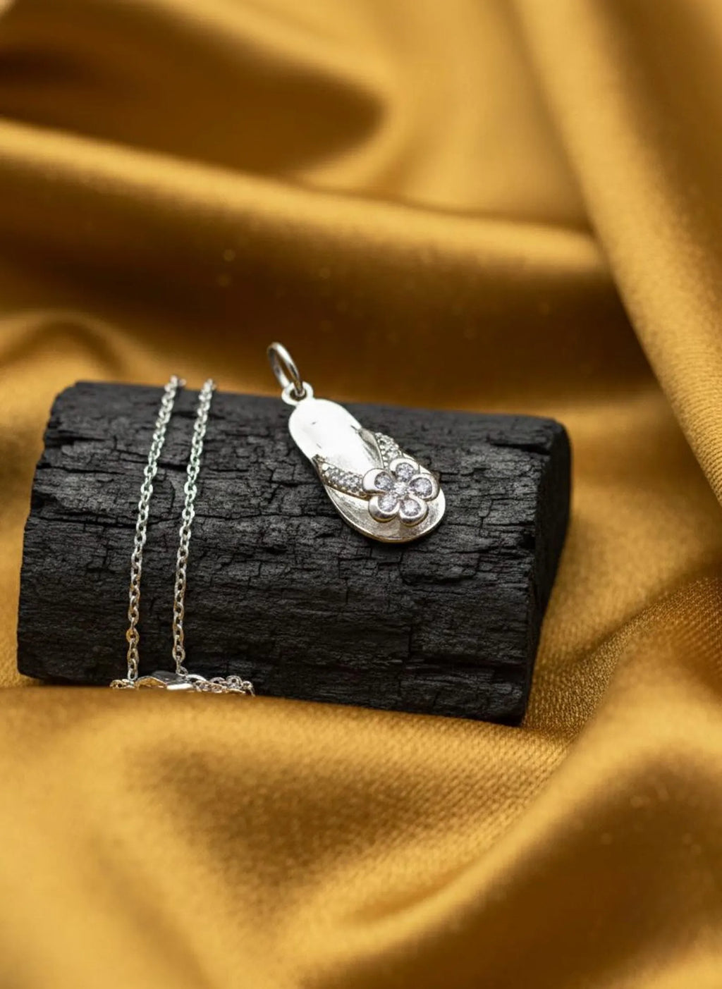 Sterling Silver Flip Flop Necklace – Floral Beach Sandal Pendant