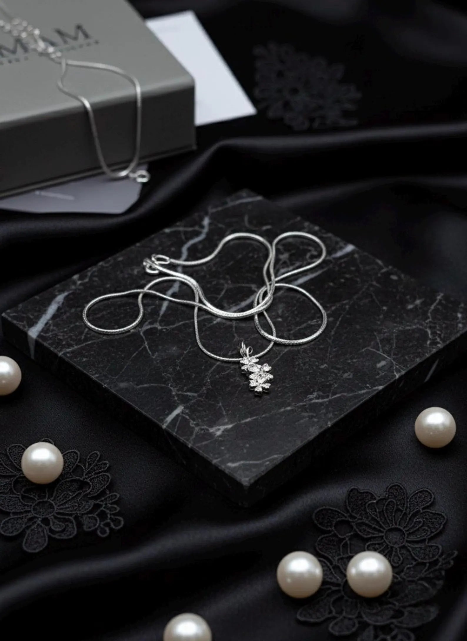 Sterling Silver Flower Pendant Necklace | Dainty Floral Jewelry