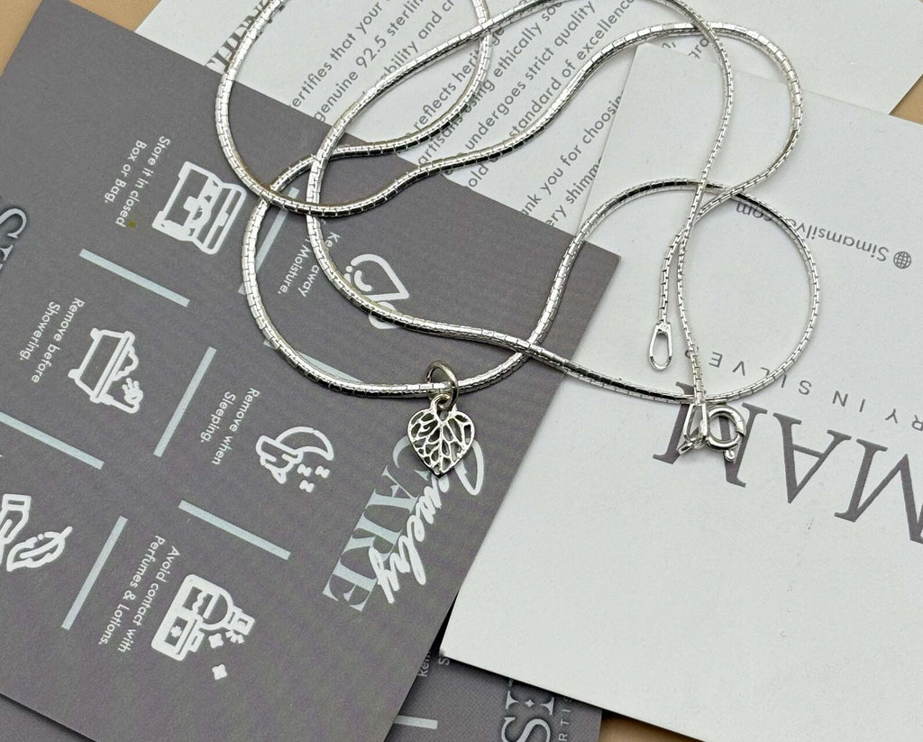 Silver Heart Leaf Pendant Necklace | Minimalist Nature Jewelry | Gift for Her | Christmas & Birthday Gift