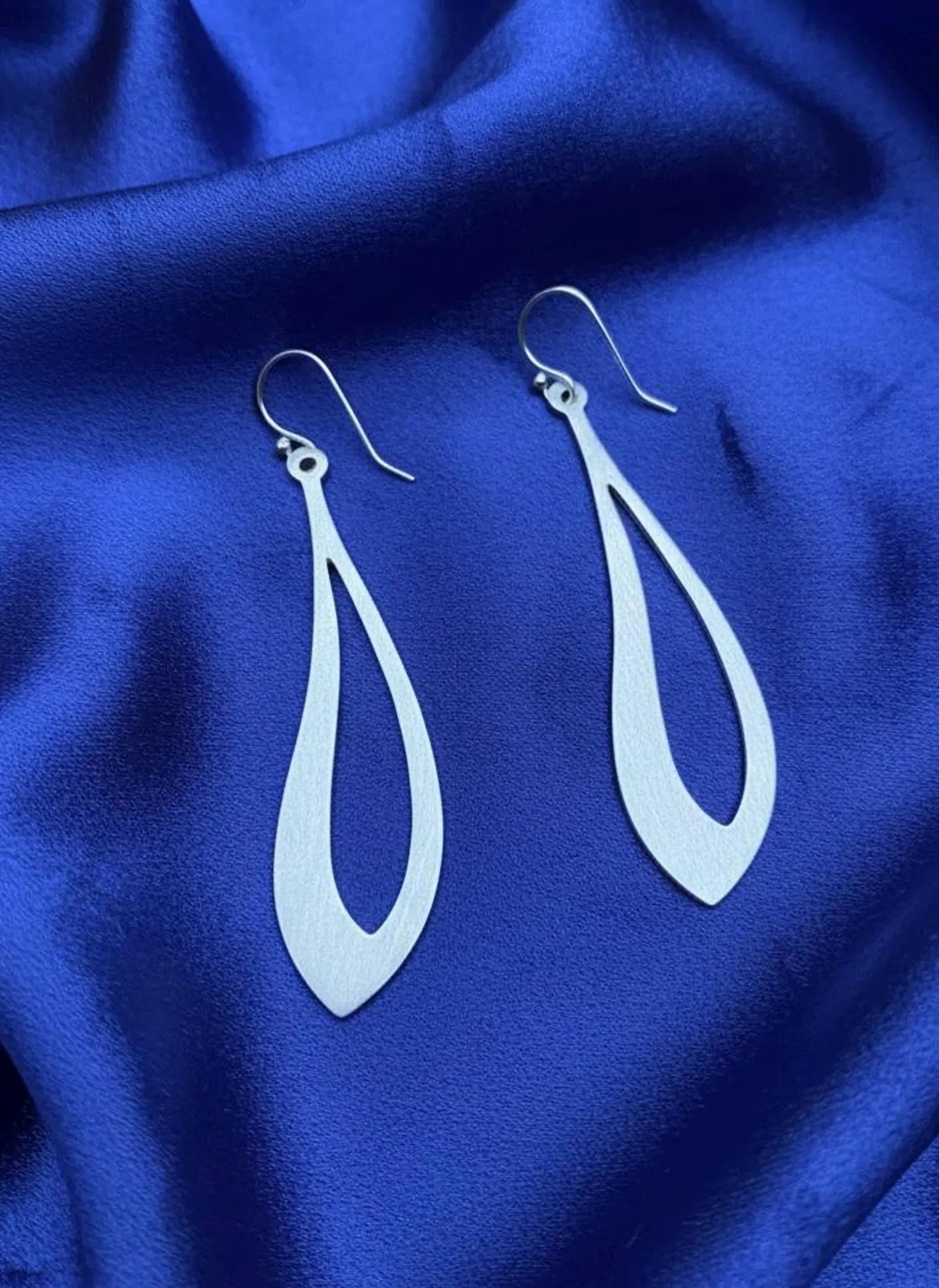 Minimalist Sterling Silver Teardrop Dangle Earrings | Handmade Modern Jewelry