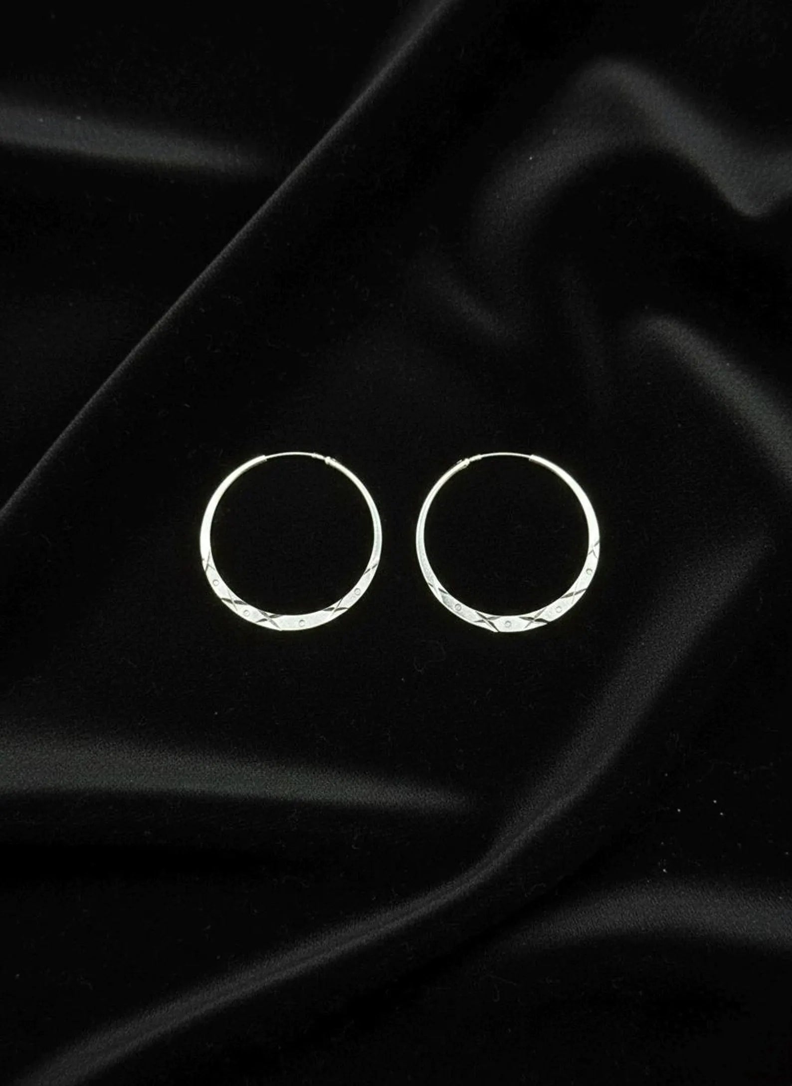 925 Sterling Silver Diamond Cut Hoop Earrings, Geometric Engraved Statement Jewelry