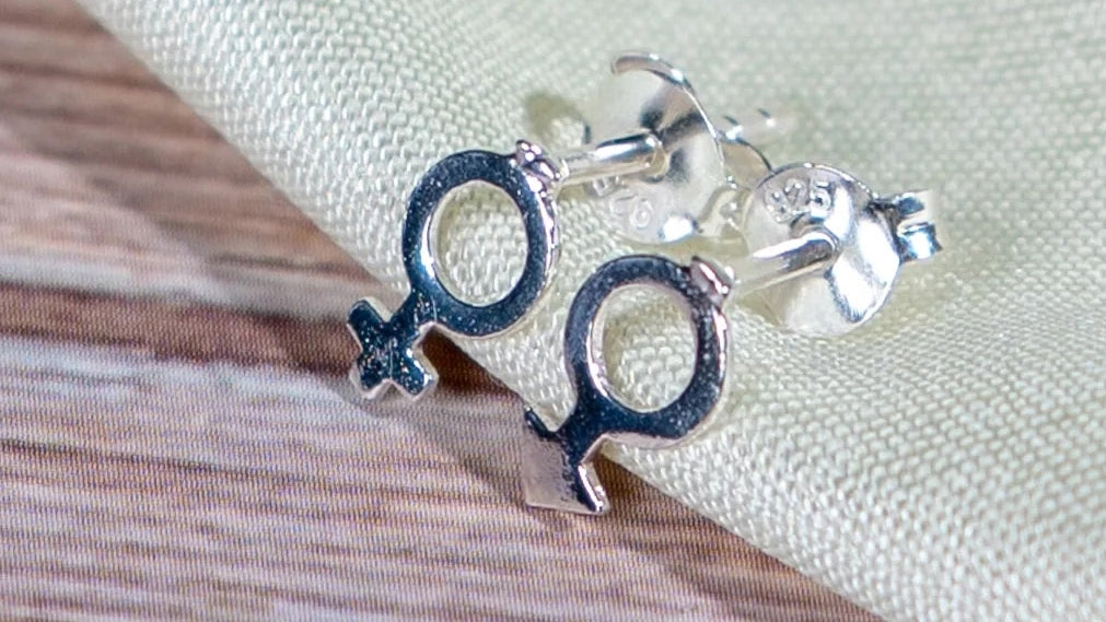 Sterling Silver Unisex Gender Symbol Stud Earrings – Minimalist Daily Wear Jewelry